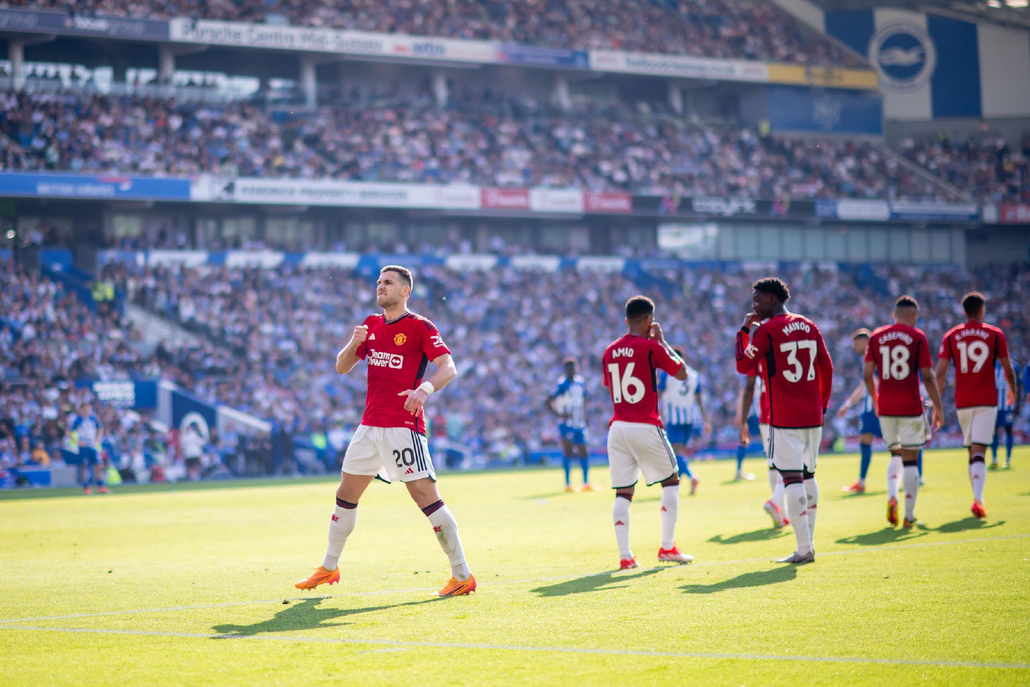 以其出色的 以其出色的